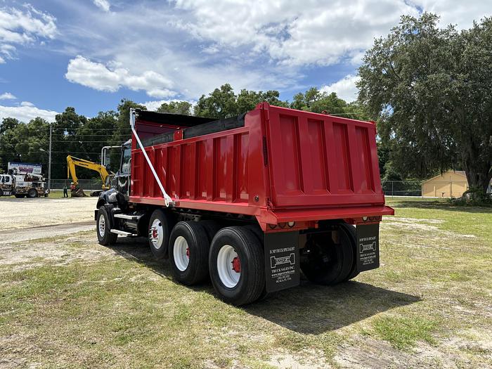Used 2009 Mack GU813 Tri-Axle Dump Truck