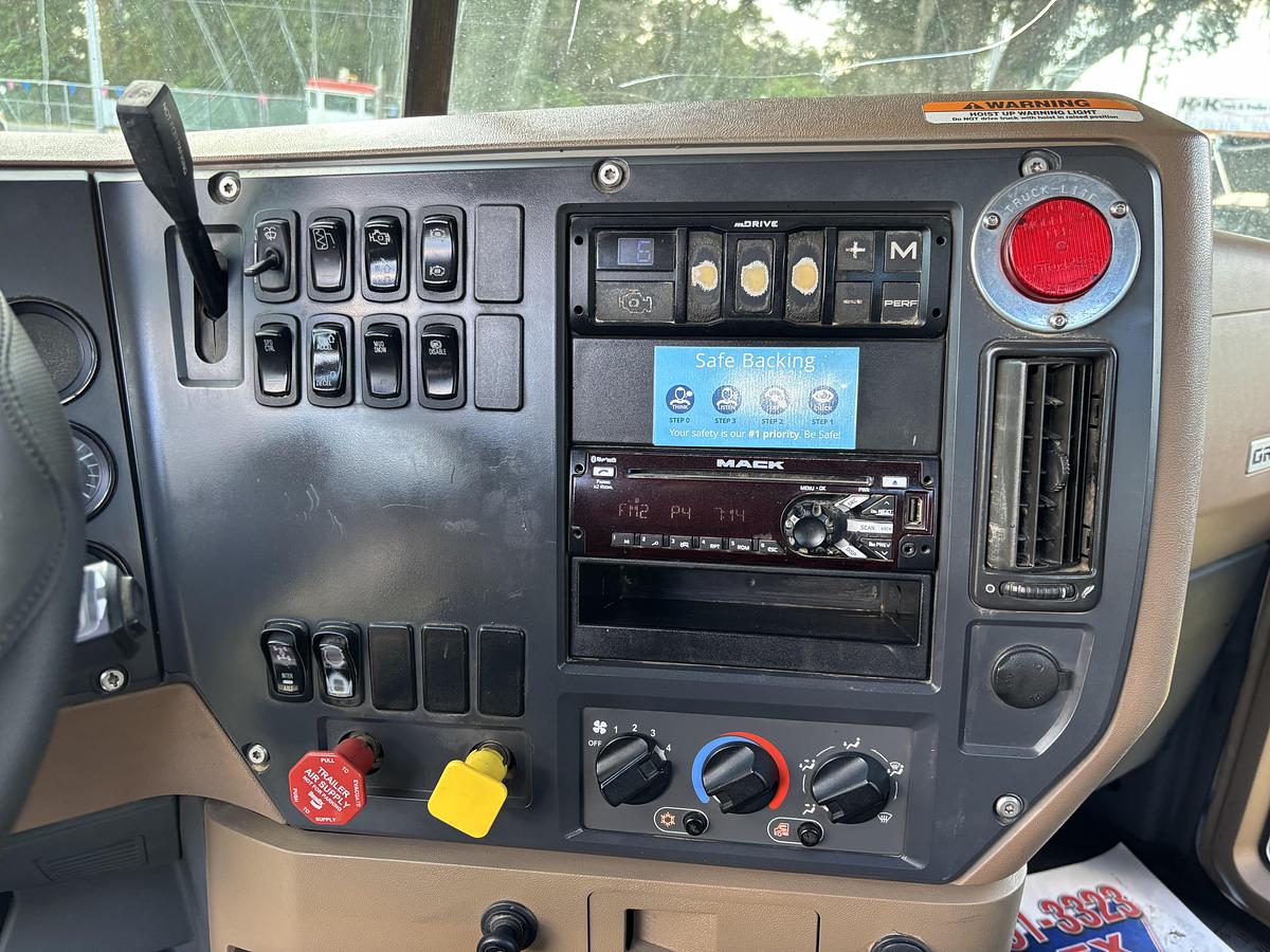 Used 2018 Mack GU813 Tandem-Axle Roll-Off Truck #5767