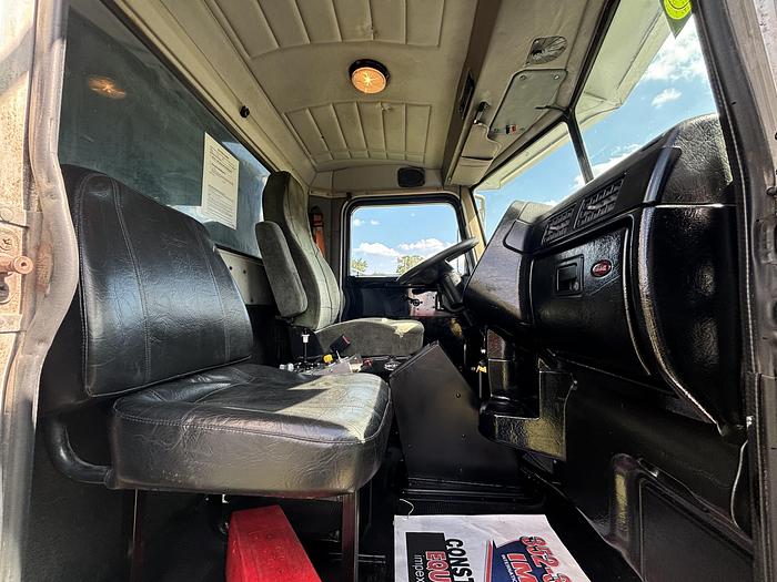 Used 2005 Peterbilt 357 Tri-Axle Dump Truck