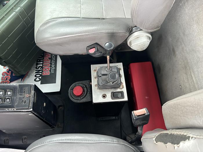 Used 2013 Peterbilt 365 Tandem-Axle Roll-Off Truck