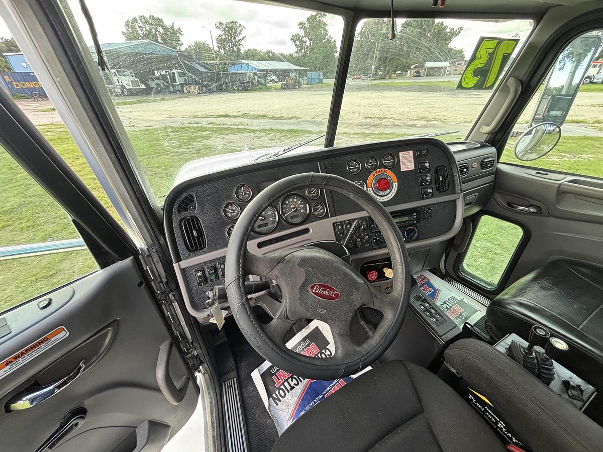 Used 2013 Peterbilt 365 Tandem-Axle Roll-Off Truck #5784