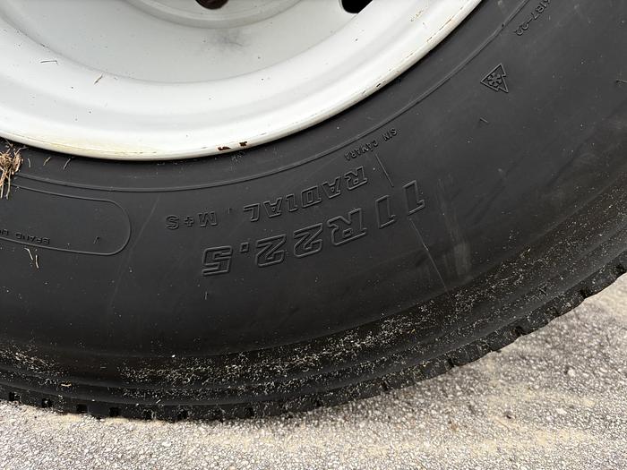 Used 2014 Freightliner Cascadia 125 Evolution Sleeper Truck (Consignment)