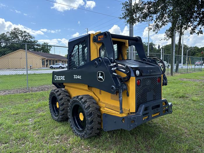 Used 2018 John Deere 324e Skid Steer