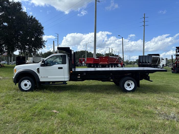 Used 2017 Ford F-550 XL Super-Duty Flatbed Dump