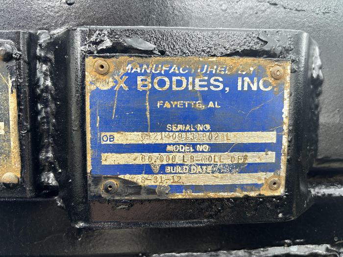 Used 2013 Peterbilt 365 Tandem-Axle Roll-Off Truck