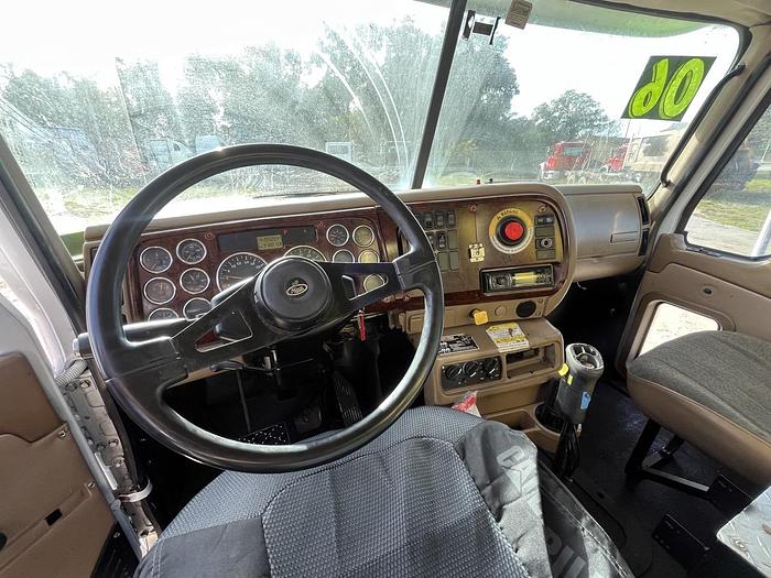 Used 2007 Freightliner M2 106 Grapple Truck #5649