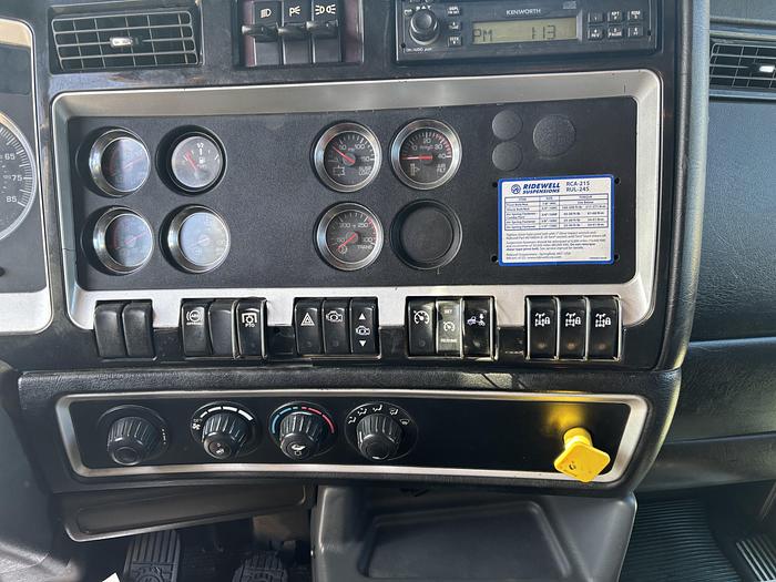 Used 2014 Kenworth T800 Tri-Axle Dump Truck #5621