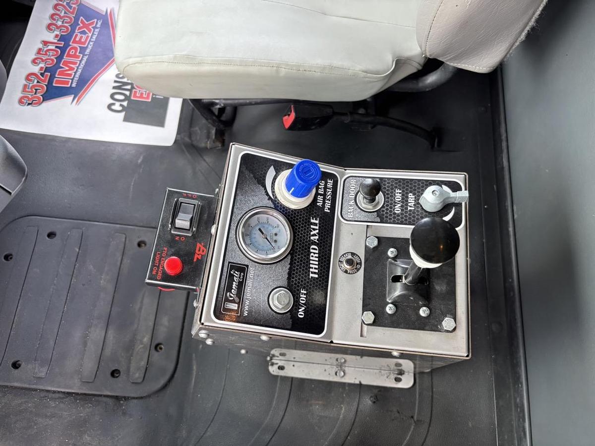 Used 2017 Freightliner 114SD Cab & Chassis Truck #5777