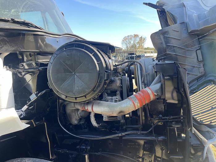 Used 2005 International Durastar 4300 Single-Axle Grapple Truck