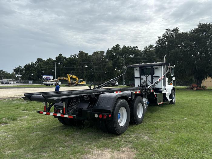 Used 2012 Kenworth T800 Tri-Axle Roll-Off Truck