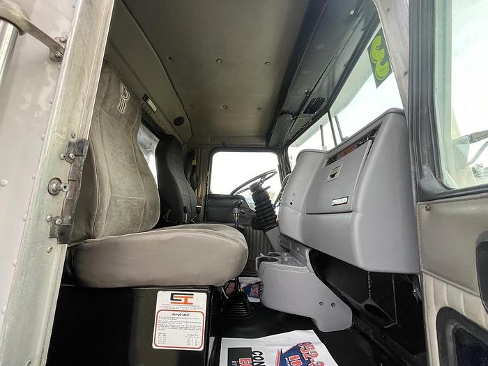 Used 20 CATERPILLAR CT660S