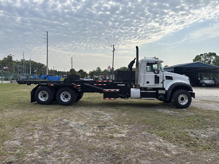 Used 2013 Mack GU713 Tandem-Axle Roll-Off Truck