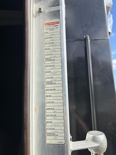 Used 2014 Kenworth T800 Tri-Axle Dump Truck #5621