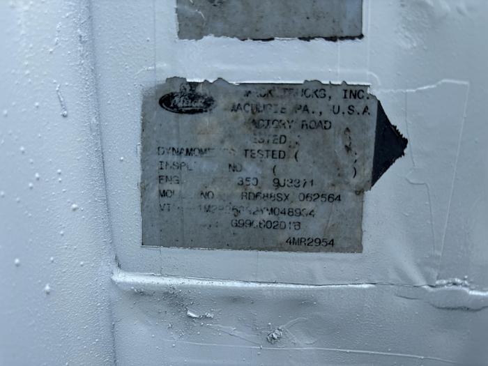 Used 2000 MACK RD688