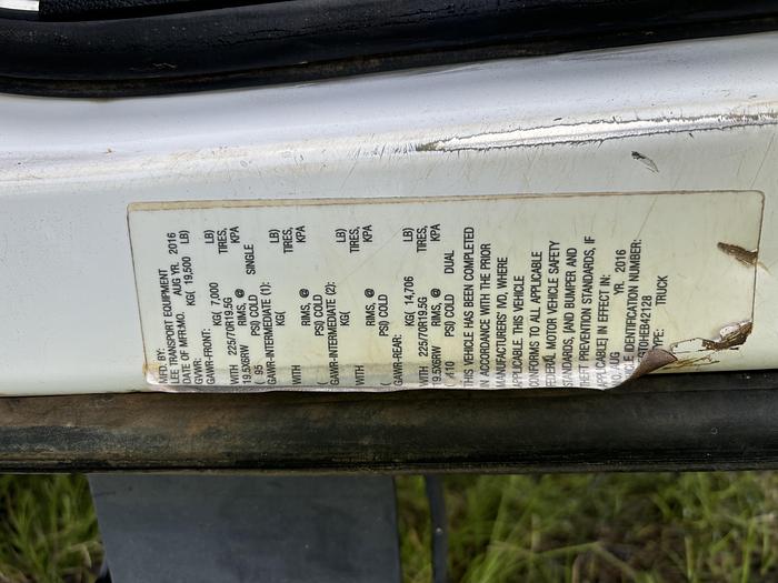 Used 2017 Ford F-550 XL Super-Duty Flatbed Dump