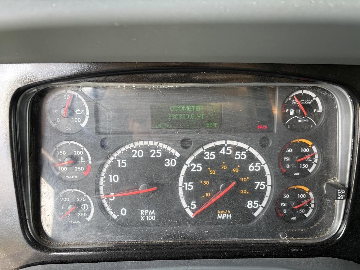 Used 2017 Freightliner 114SD Cab & Chassis Truck #5777