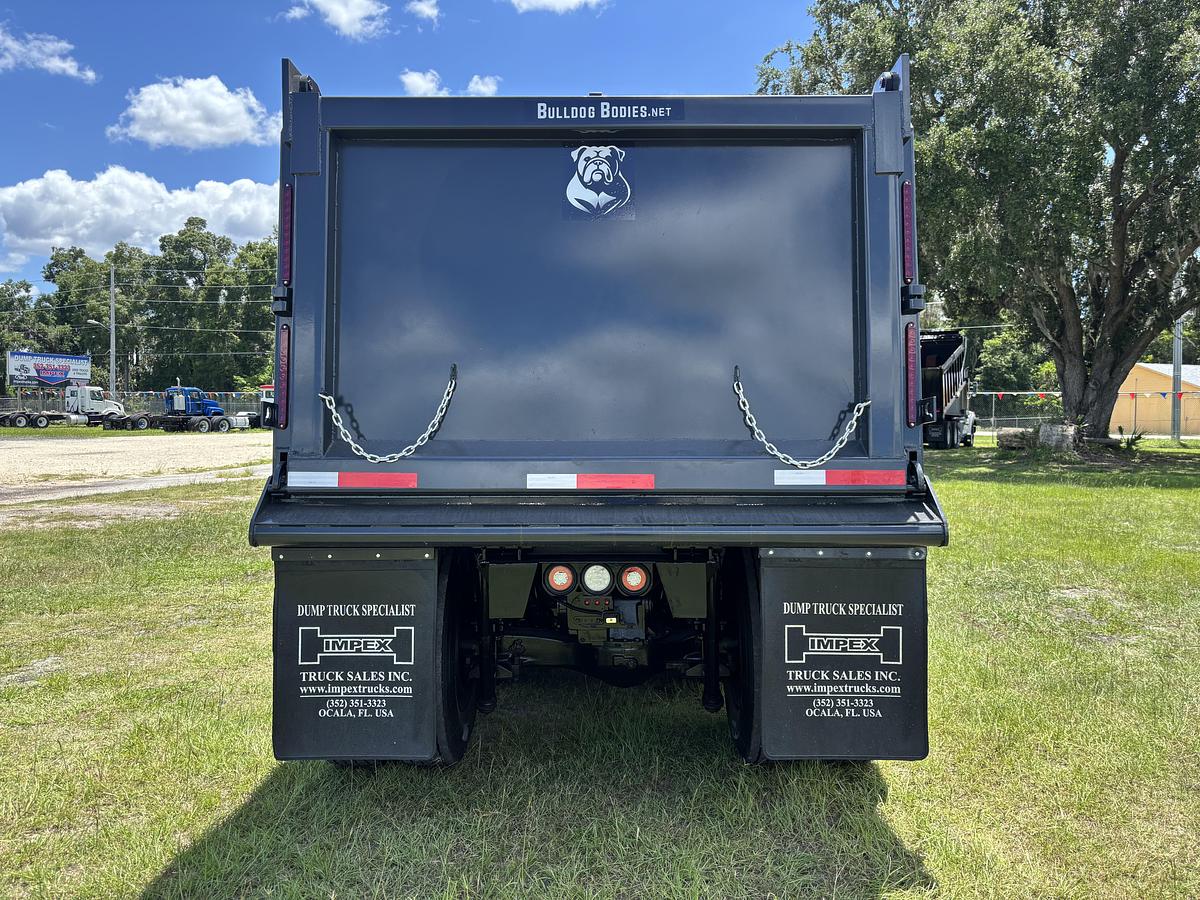 Used 2015 Mack GU813 Tri-Axle Dump Truck T800 Tri-Axle Dump Truck