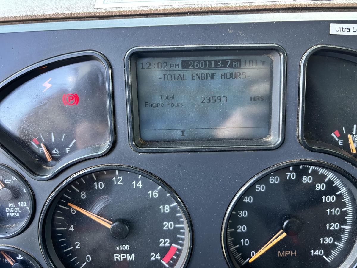 Used 2015 Mack GU813 Tri-Axle Dump Truck T800 Tri-Axle Dump Truck