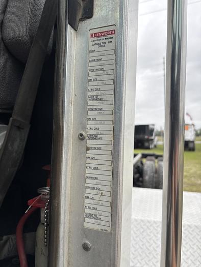 Used 2013 KW T800 Tri-Axle Cab & Chassis