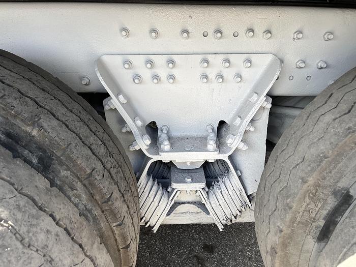 Used 2006 Peterbilt 357 Tandem-Axle Dump Truck #5631