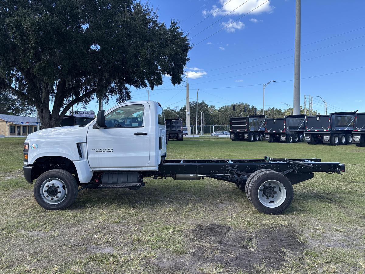 Used 2023 Chevrolet Silverado 5500 Cab & Chassis #5781