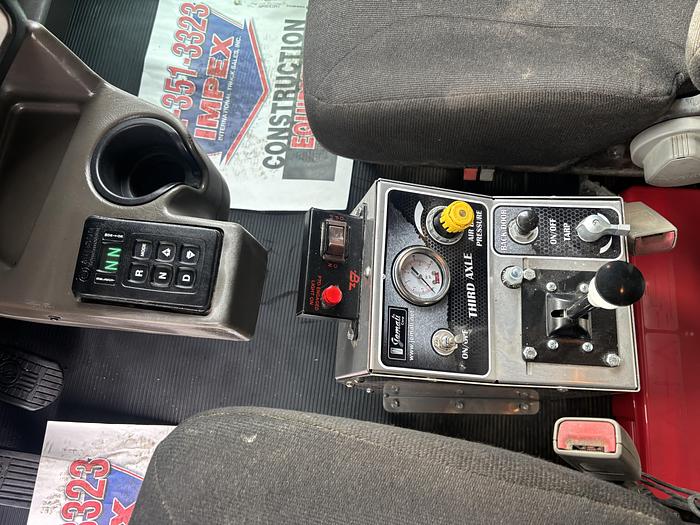 Used 2014 Kenworth T800 Tri-Axle Dump Truck