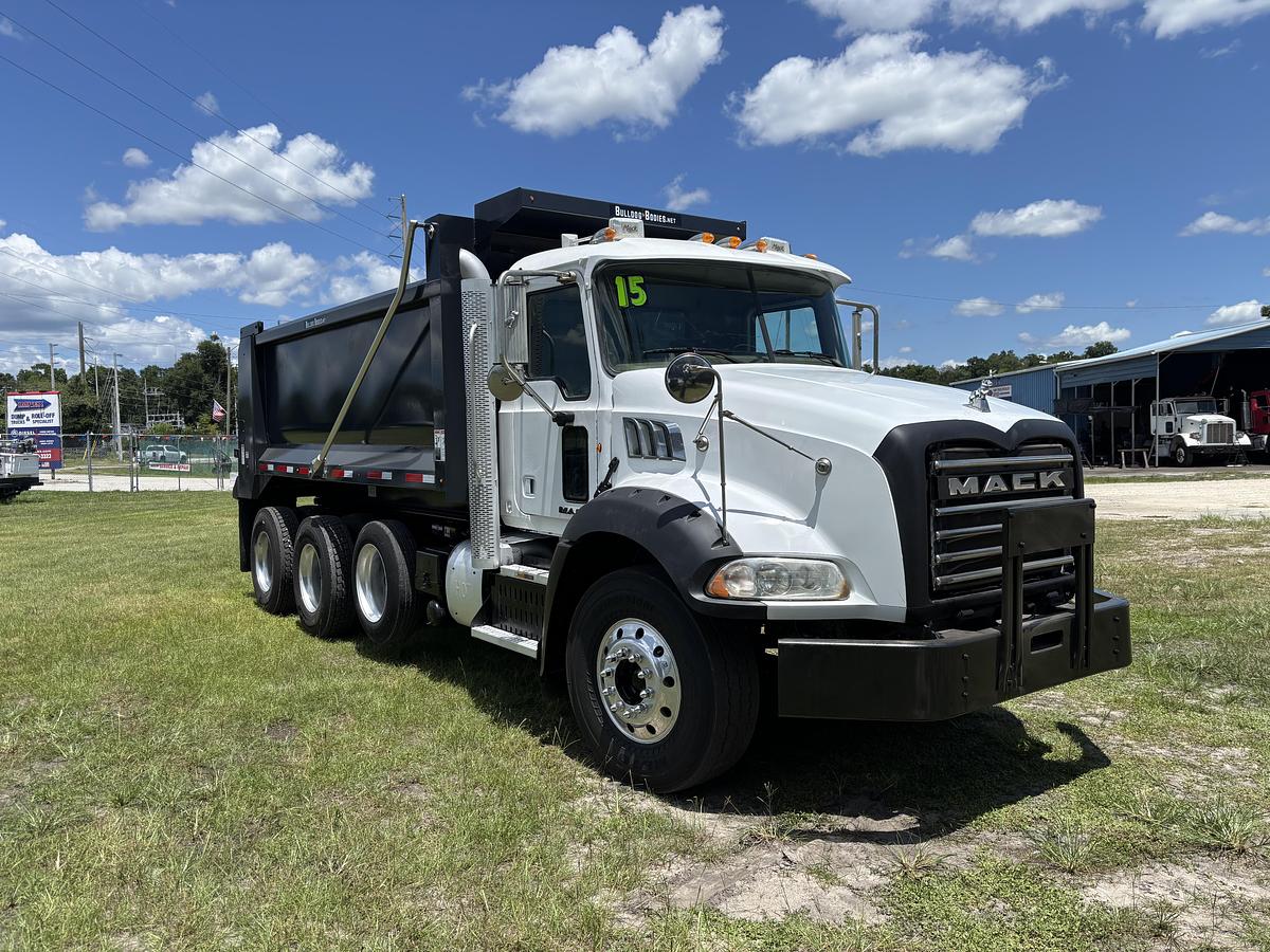 Used 2015 Mack GU813 Tri-Axle Dump Truck T800 Tri-Axle Dump Truck