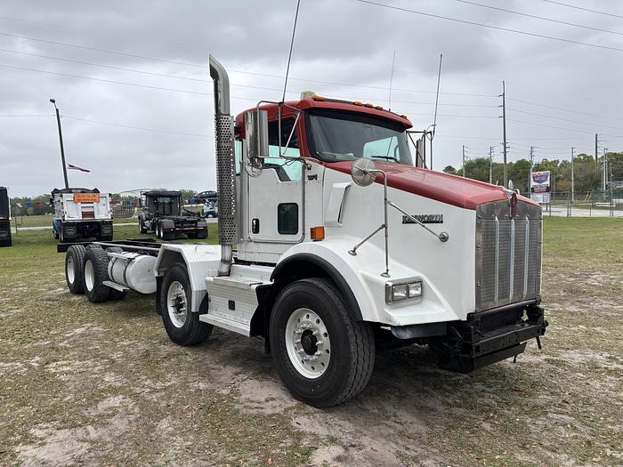 Used 2013 KW T800 Tri-