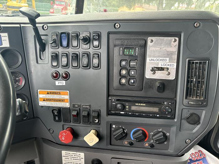 Used 2011 Mack GU813 Tandem-Axle Dump Truck