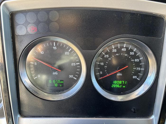 Used 2007 Kenworth W900 Tri-Axle Dump Truck