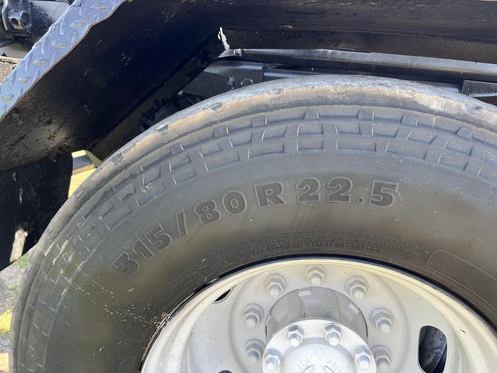 Used 2013 Volvo VHD Tandem-Axle Roll-Off Truck #5561