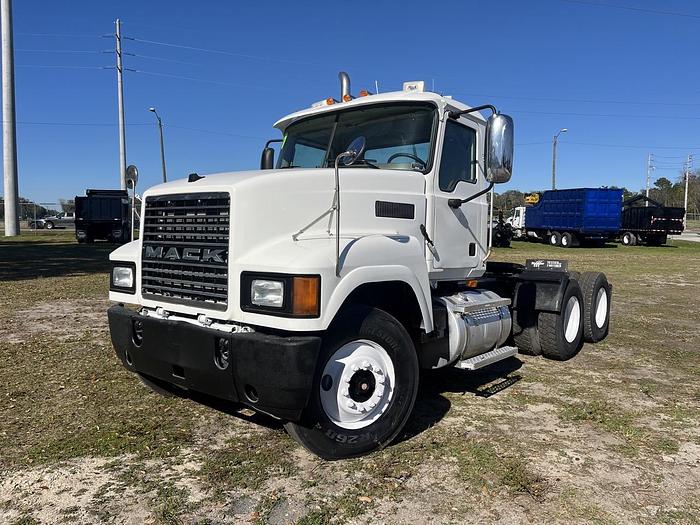 Used 2007 Mack CHN613