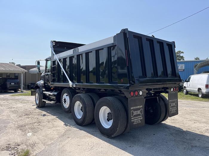 Used 2009 Mack GU813 Tri-Axle Dump Truck #5673