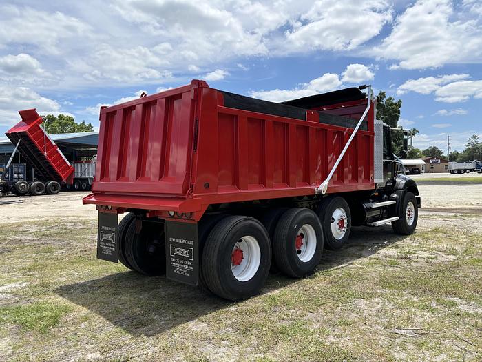 Used 2009 Mack GU813 Tri-Axle Dump Truck