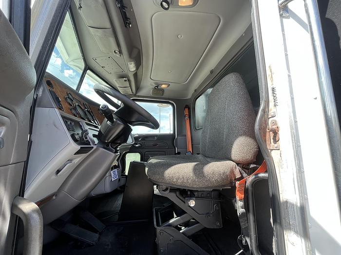 Used 2006 Peterbilt 357 Tandem-Axle Dump Truck #5631