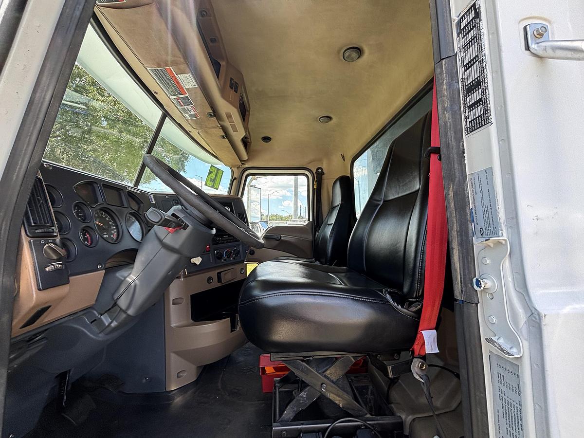 Used 2015 Mack GU813 Tri-Axle Dump Truck T800 Tri-Axle Dump Truck