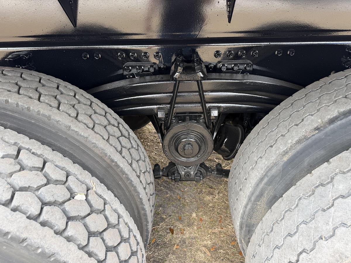 Used 2014 Volvo VHD #5800