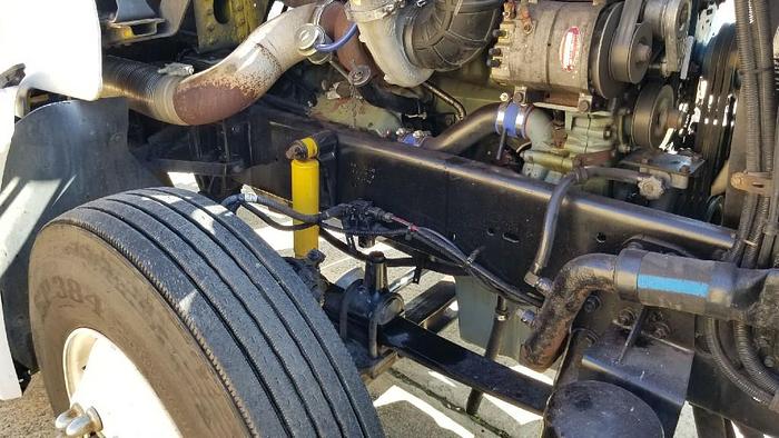 Used 2000 Freightliner FLD120