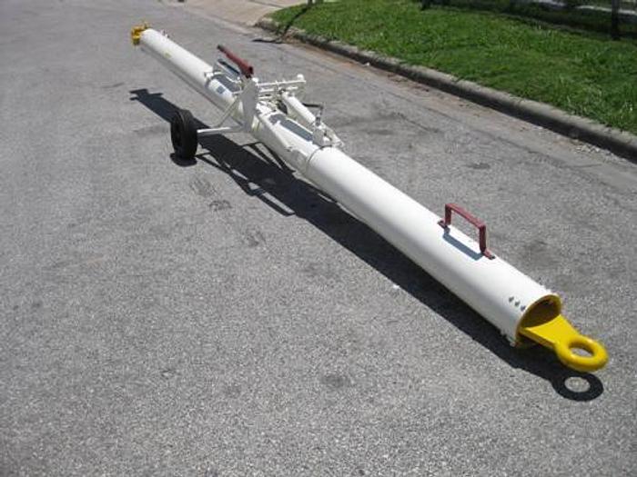 Used Boeing 757 Tow bar - Hydraulic lift