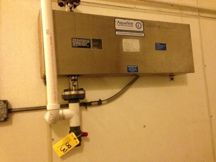Used Aquafine UV Light