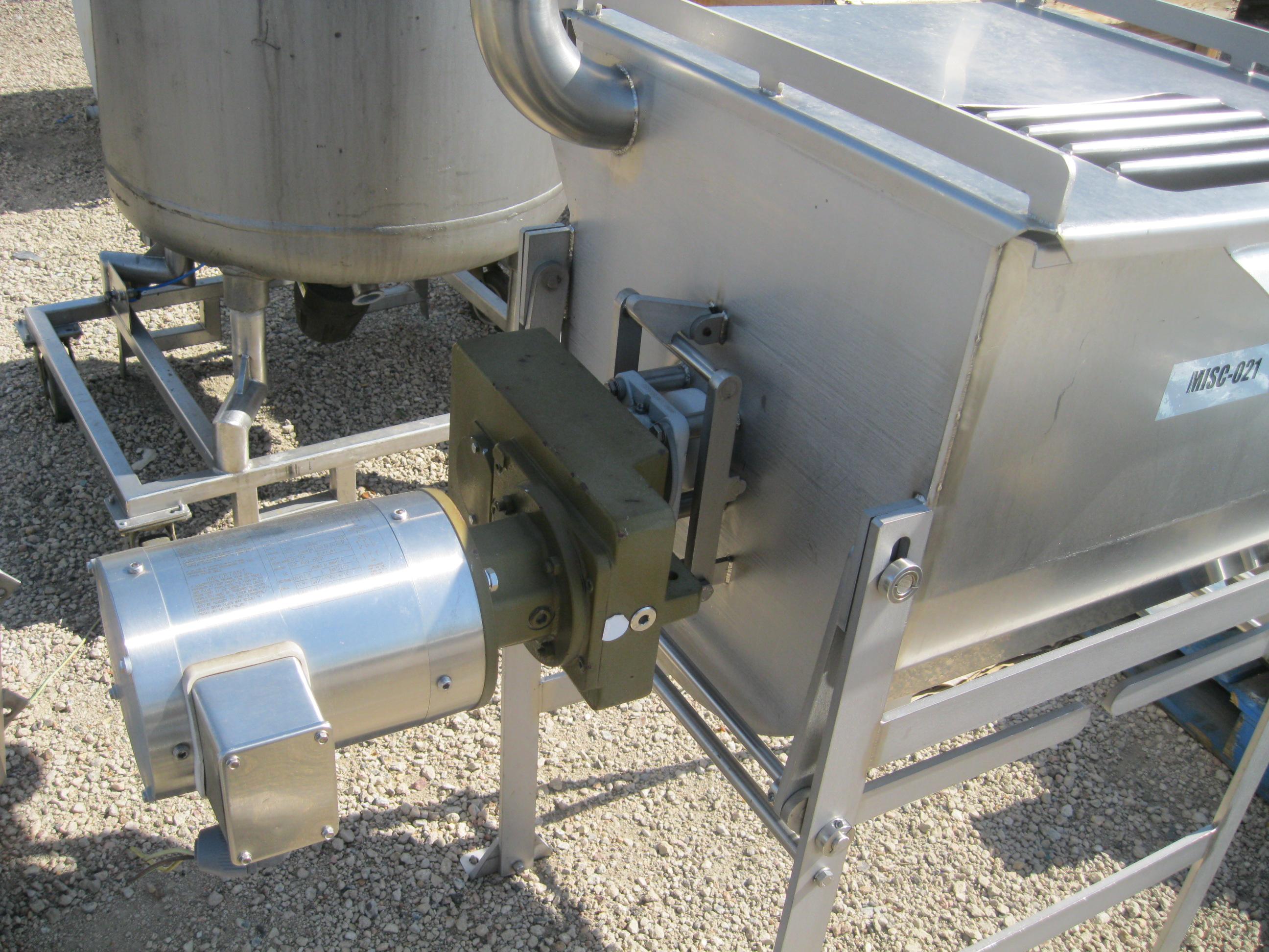 Usado PADDLE MIXER WITH DRIVE AND LIFT LID