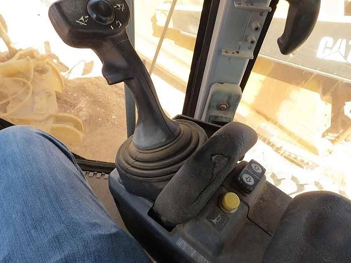 Used 2008 CATERPILLAR 14M