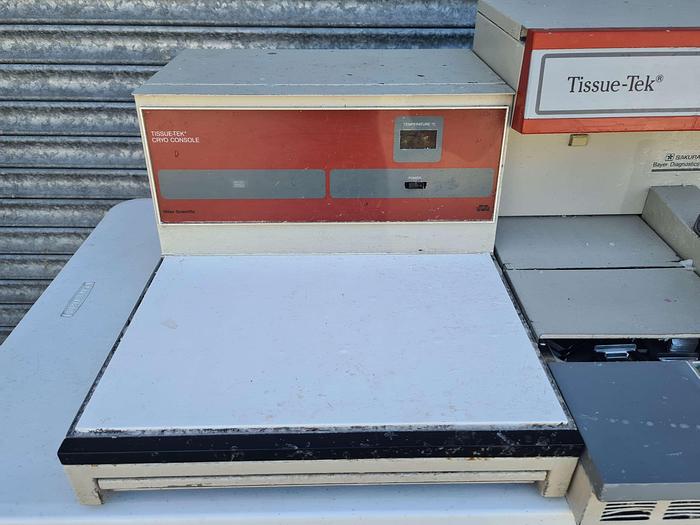 Used Tissue-Tek 4715 Embedding Console with Cryo Console