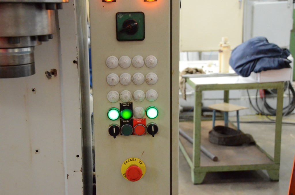 Usado 1992 CAMP P 20 Prensas #4116