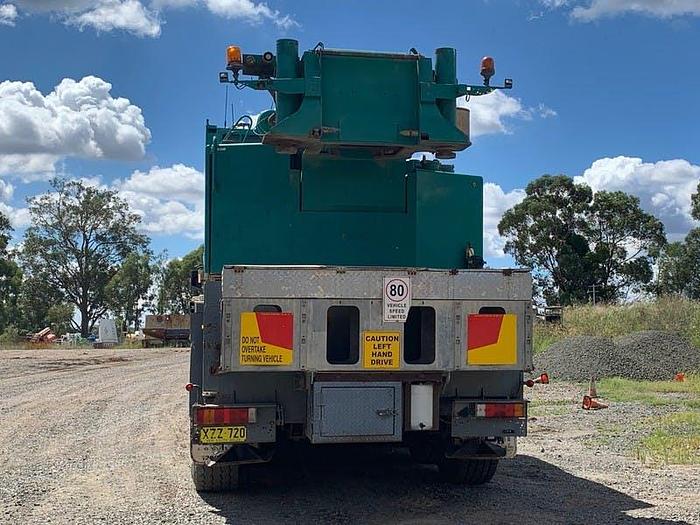 Used Liebherr-LTM 1100-2