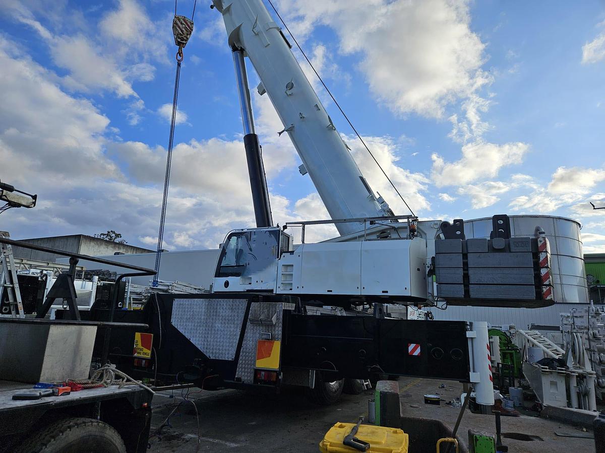 Used 2006 Demag AC 350-1