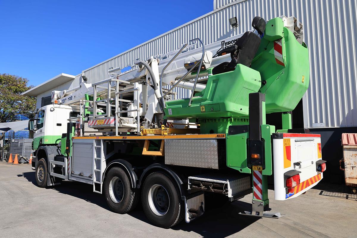 Used 2012 Bronto S38XDT