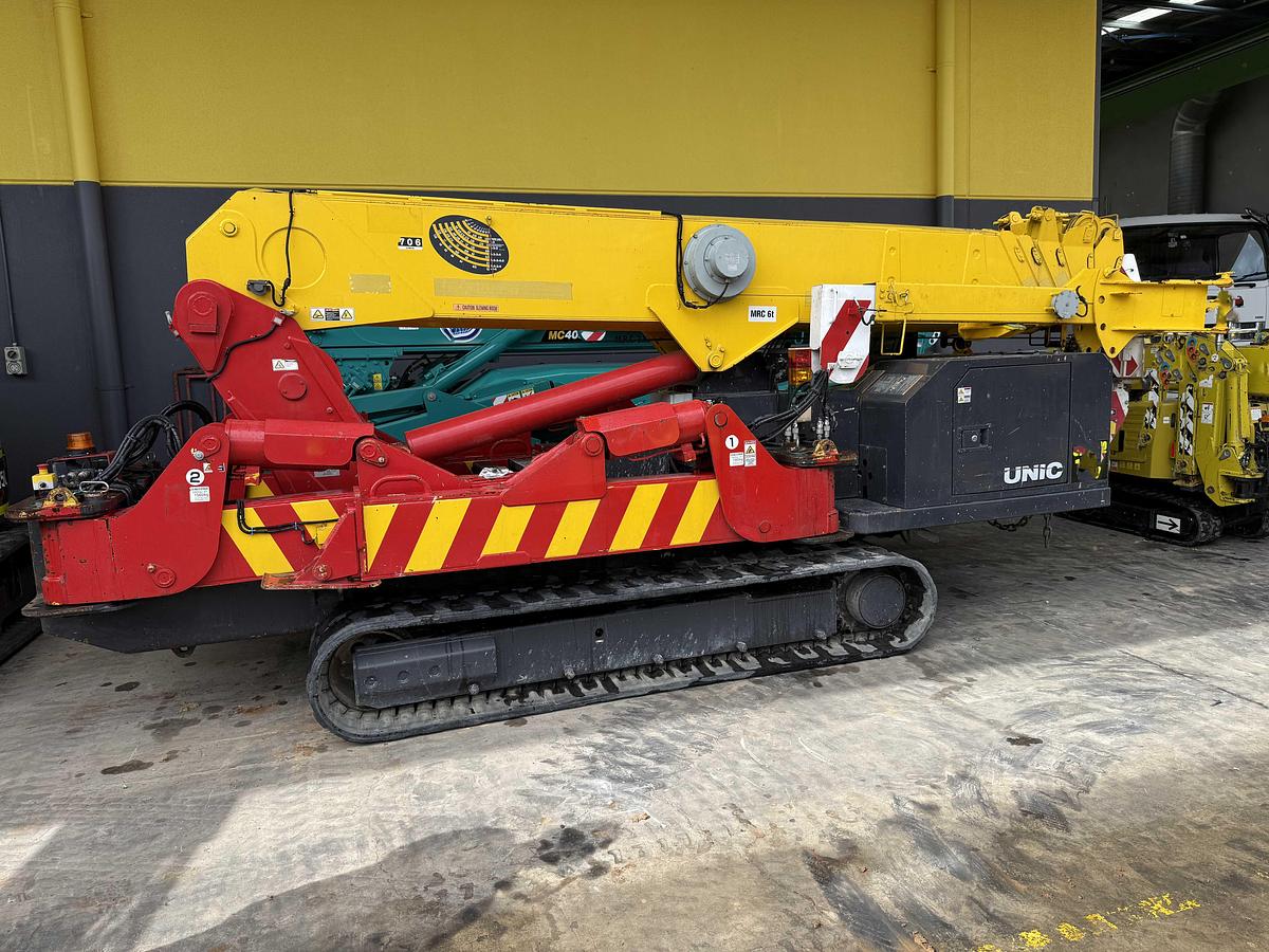 Used 2010 Unic URW 706