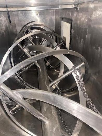 Used GONDARD 900 litres