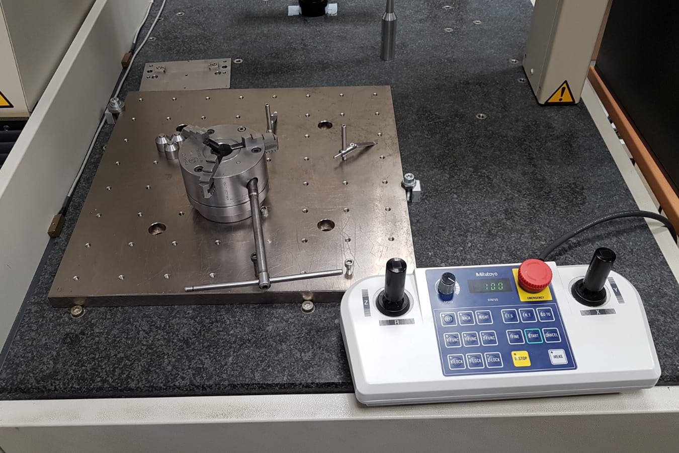 Used MITUTOYO EURO CA574